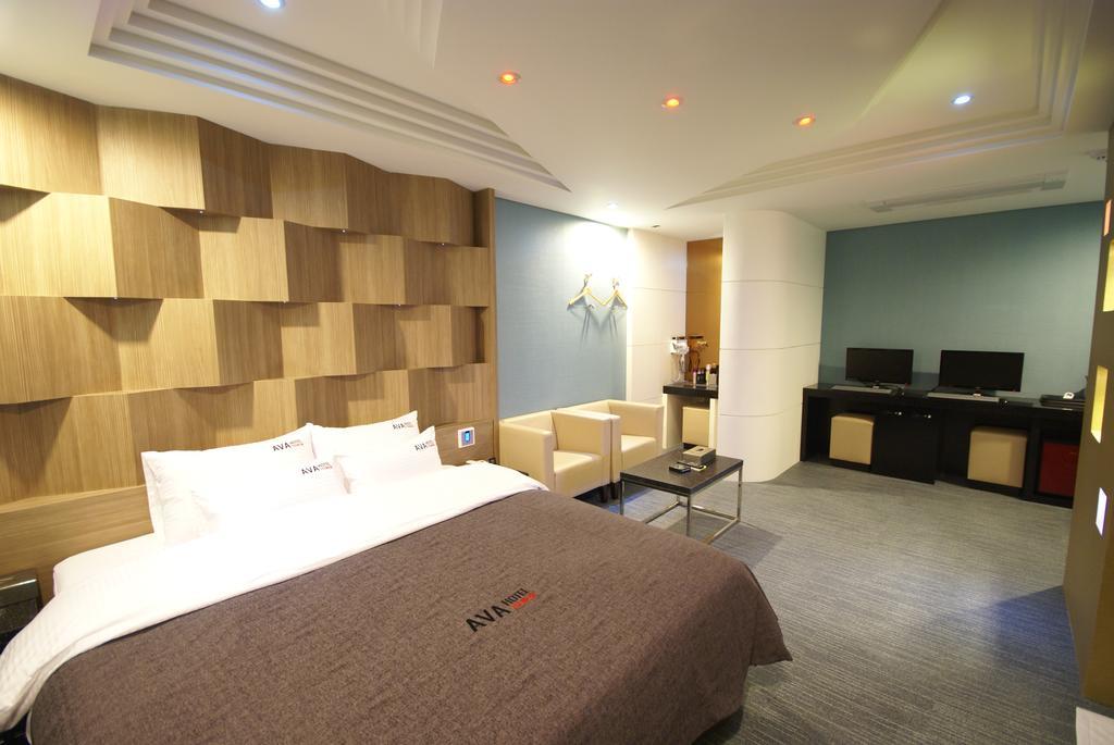 Ava Hotel Changwon Exterior photo