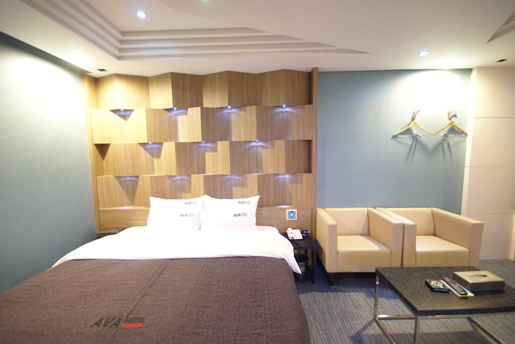Ava Hotel Changwon Exterior photo