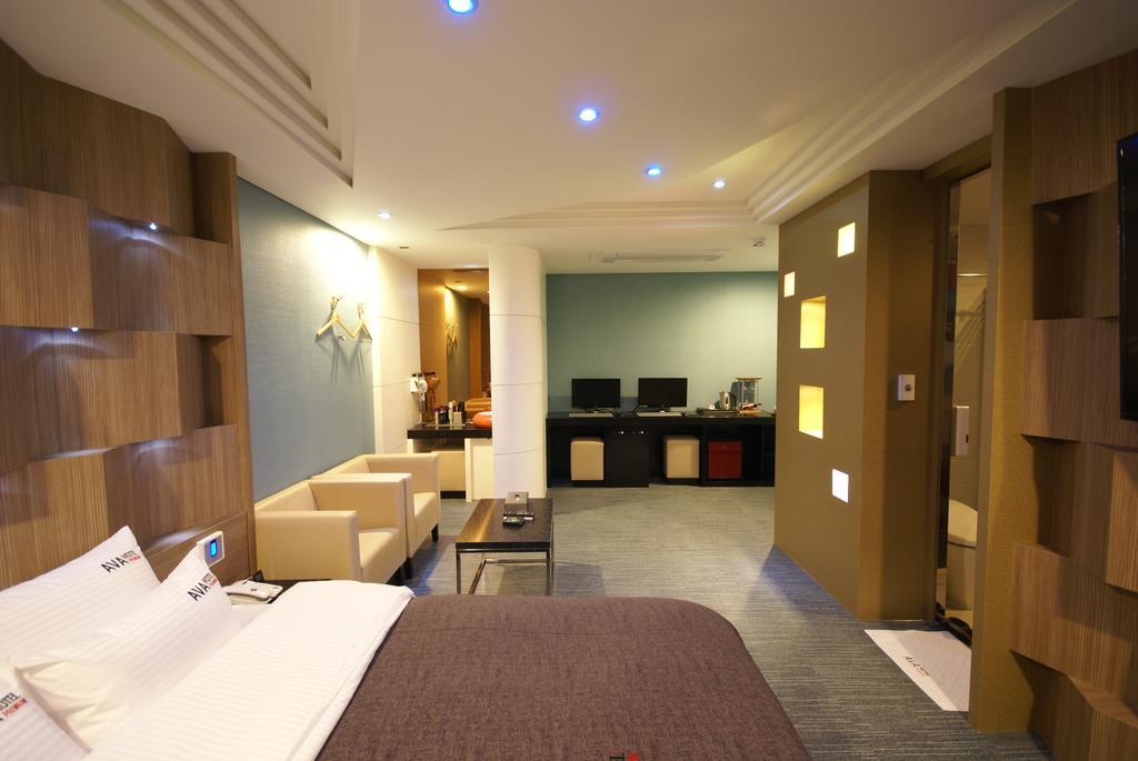 Ava Hotel Changwon Exterior photo