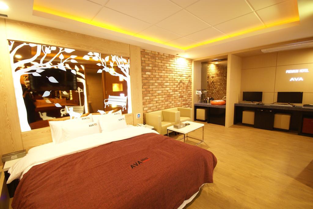 Ava Hotel Changwon Exterior photo