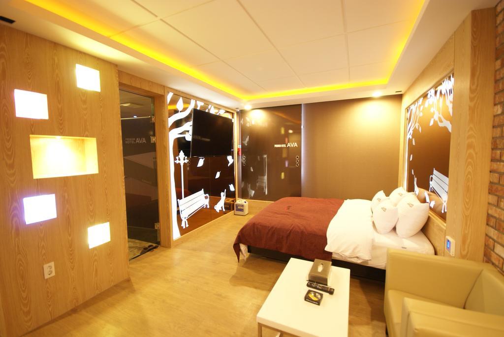 Ava Hotel Changwon Exterior photo