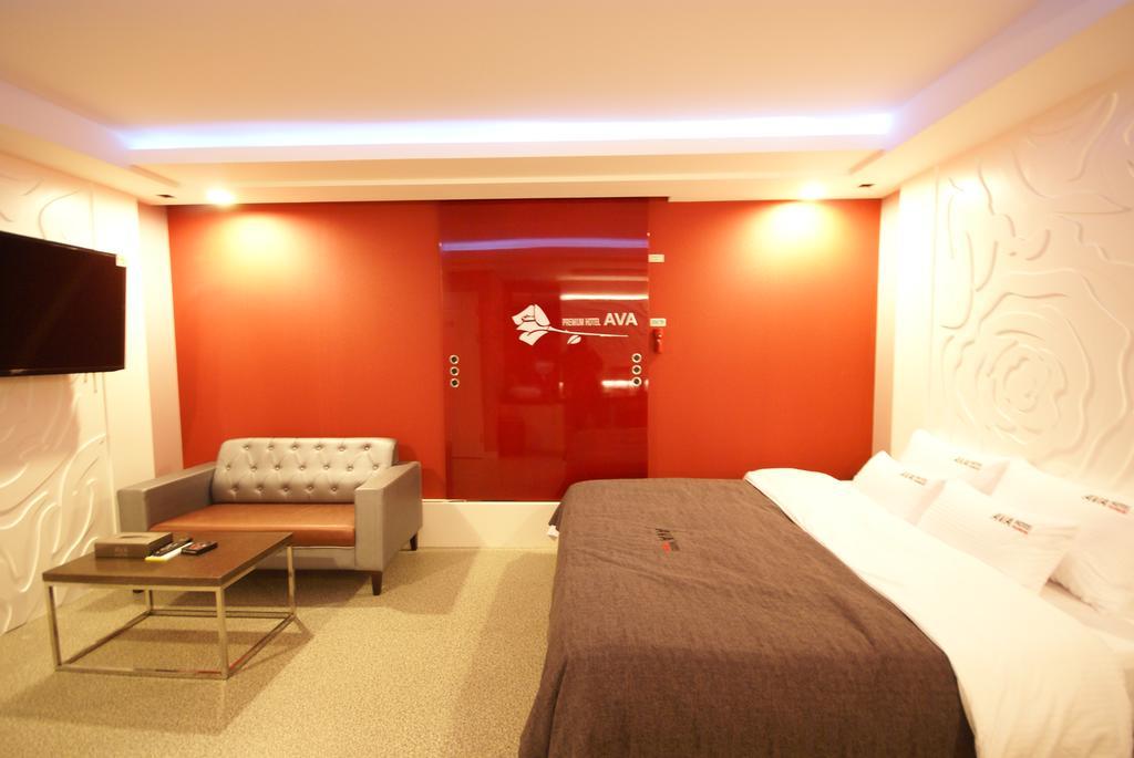 Ava Hotel Changwon Exterior photo