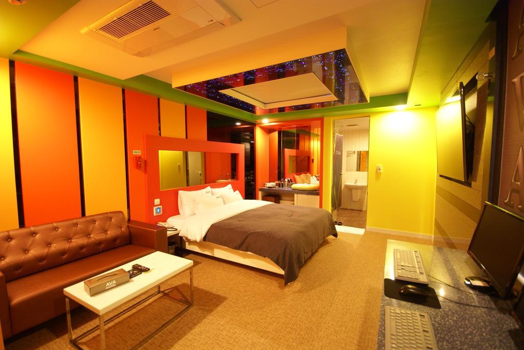 Ava Hotel Changwon Exterior photo